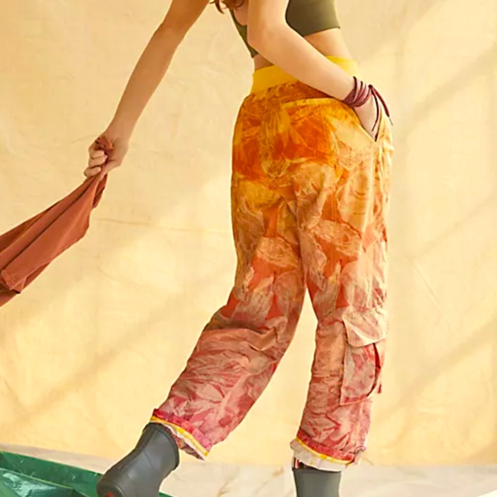 Free People Mesmerize Me Pants Slouchy Camo Cargo Relaxed High Rise